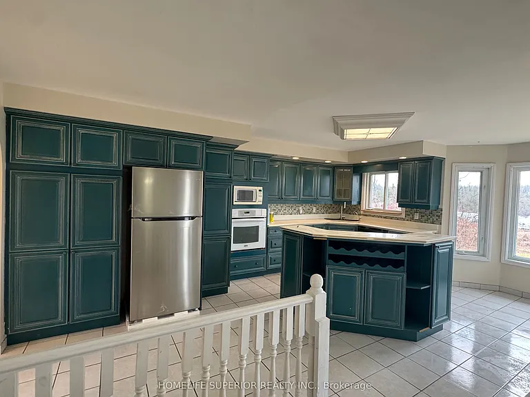 21 McCann Cres — Photo 5