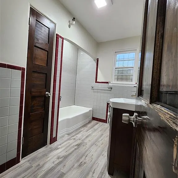 126 Goddard Ave #B — Photo 12
