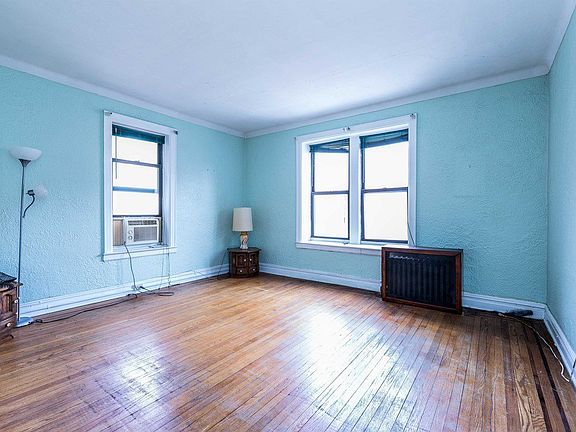 5th image of 8384 116th St APT 4A