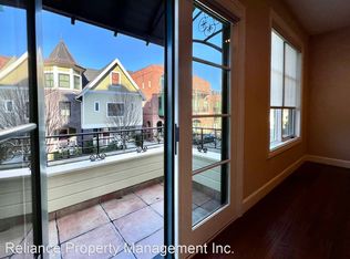 128 SW Gibbs St #A-2, Portland, OR 97239