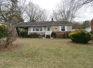 27 Sir Abbott St, Greenville, SC 29607