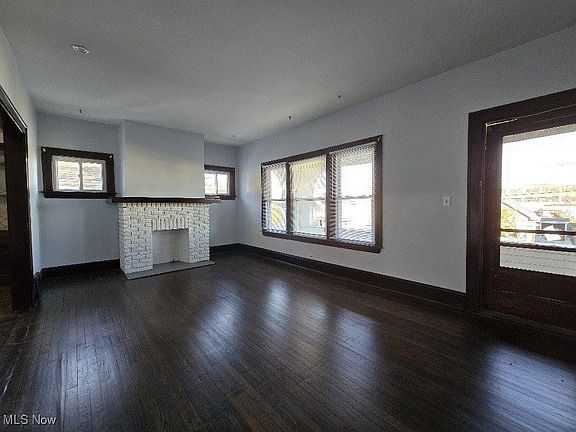 2nd image of 2126 Clarence Ave