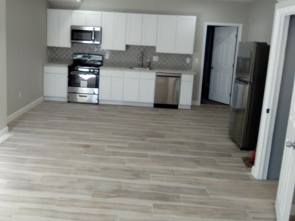 806 McCabe Ave
