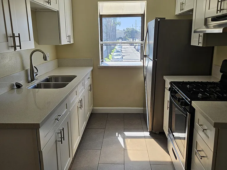 7504 Sepulveda Blvd #103 — Photo 8