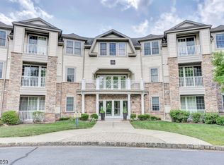 170 Victoria Dr, Bridgewater, NJ 08807