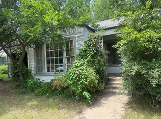 3705 Ellsmere Ct, Fort Worth, TX 76103
