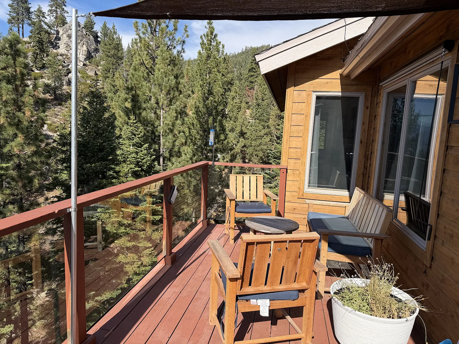354 Mackay Court - 1 — Photo 2