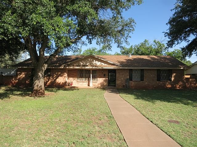 1st image of 836 Westwood Dr