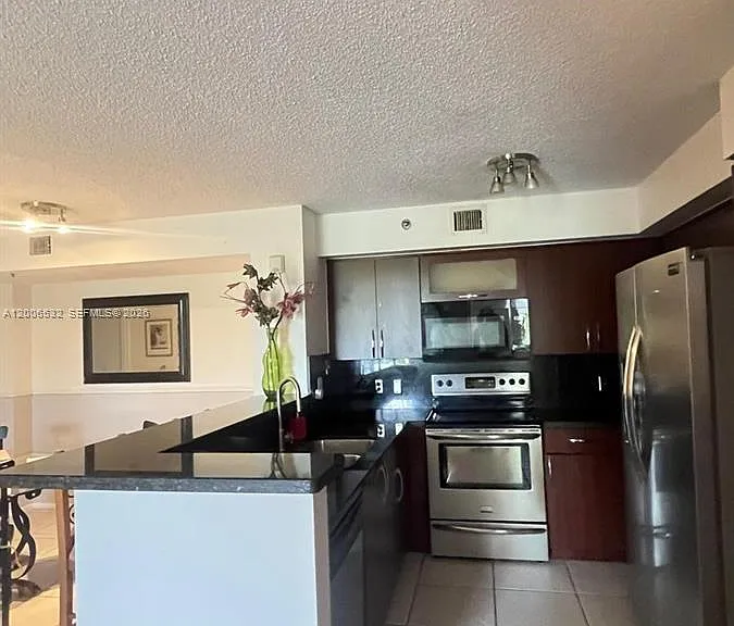 19999 E Country Club Dr #1303 — Photo 8