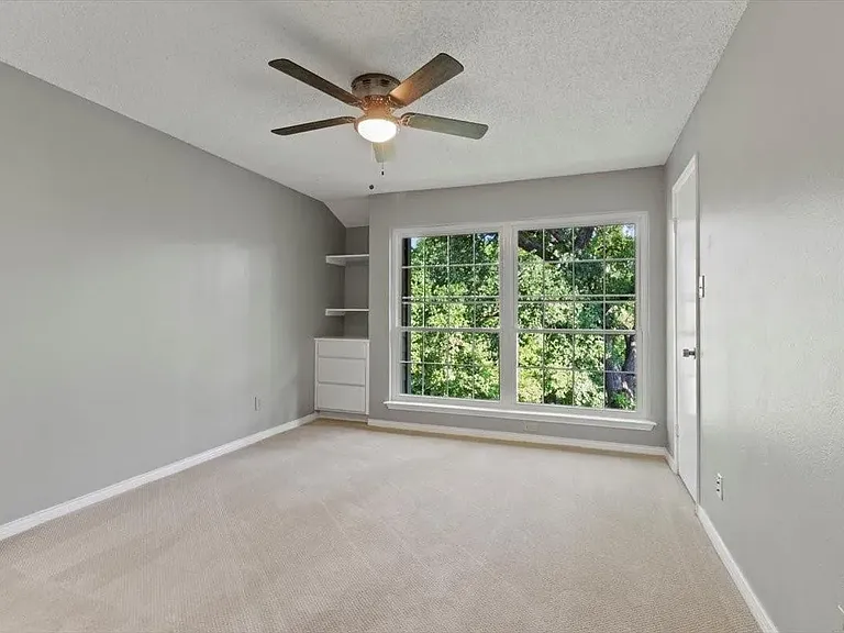 9801 Royal Ln — Photo 9