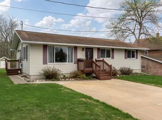 514 S Hudson Ave, Spring Valley, MN 55975