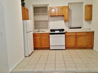 3148 35th St APT 4, Astoria, NY 11106