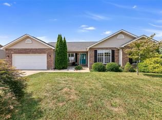 317 Liberty Ct, Waterloo, IL 62298