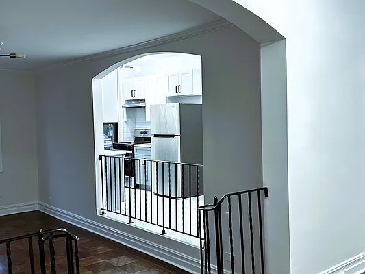 Rented by Nachman Weingarten, LREB | media 3