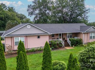 40 Collins Rd, Marshall, NC 28753
