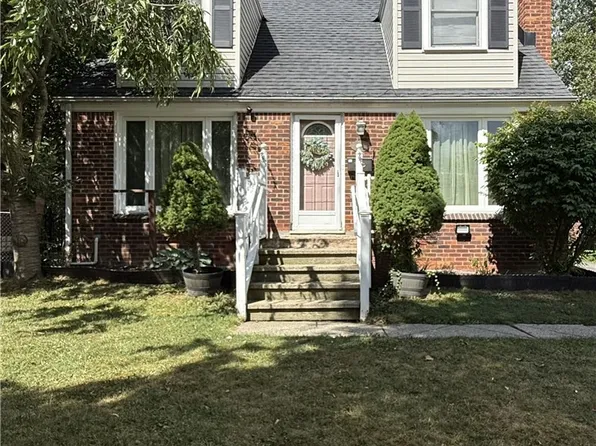 36 Ravenswood Ter, Cheektowaga, NY 14225