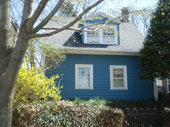 2nd image of 443 N Charlotte St