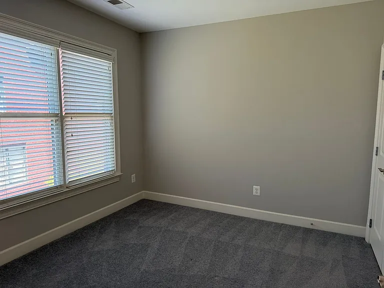 12460 Ansin Circle Dr — Photo 22