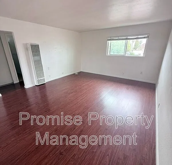 413 S Freeman St #C — Photo 6
