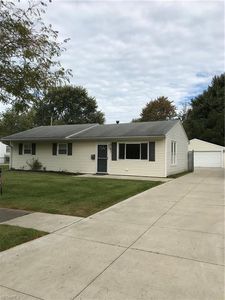 830 Baldwin Ave, Elyria, OH, 44035