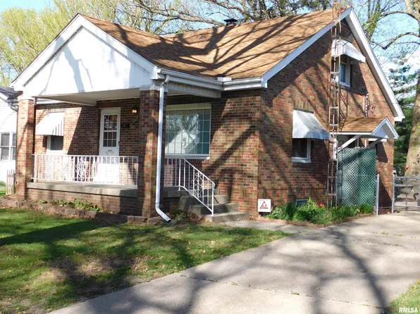 2068 N 20th St, Springfield, IL 62702