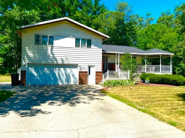 451 S Dangl Rd, Muskegon, MI 49442