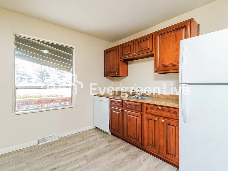 11032 Ebert Dr — Photo 6