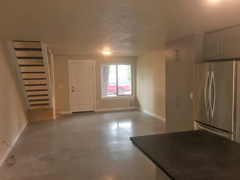 2150 Hill St #1 — Photo 4