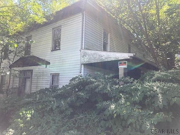 2nd image of 105 Hughart St