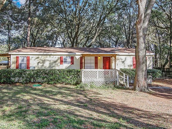 2nd image of 2615 Kaylor Ln