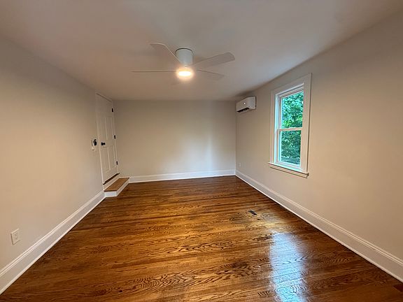 3rd image of 150 Fair St APT 2
