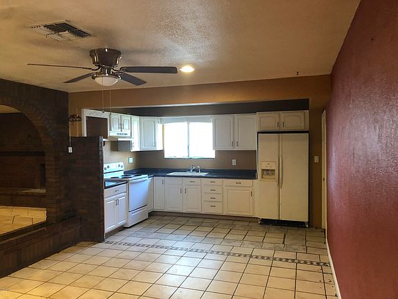 4th image of 6909 W Campbell Ave