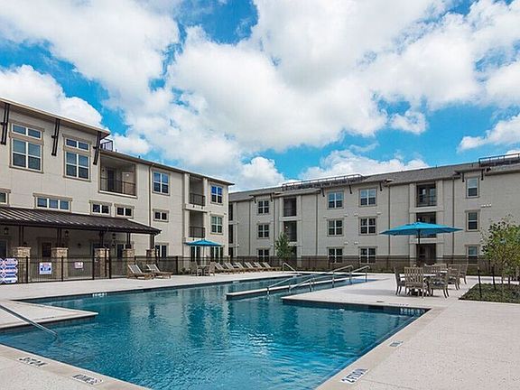 2nd image of 4140 Legendary Dr APT 313