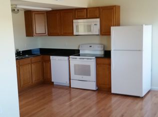 1221 N Main St, Winterport, ME 04496