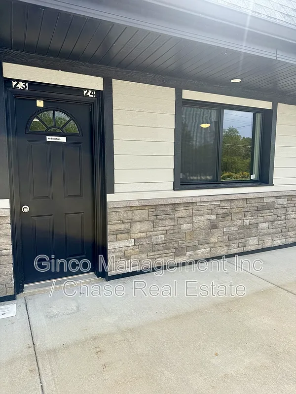 1 bed, 1.0 bath, 700 sqft, $1,100 — Photo 1