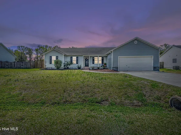 317 Shadyrock Path, Richlands, NC 28574