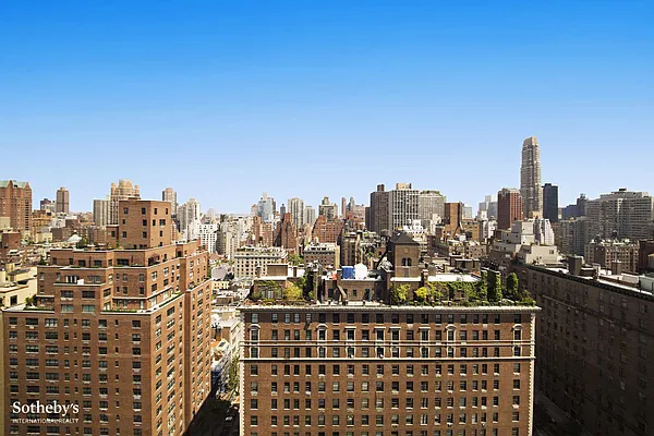 Sold by Sotheby's International Realty | media 13