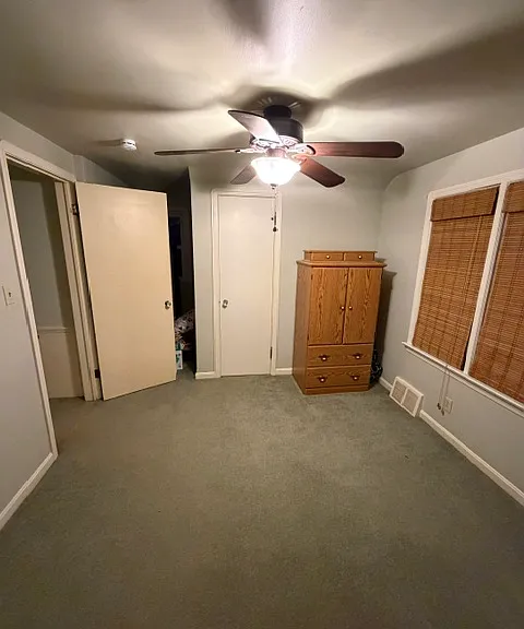 1377 Broadway Ave — Photo 6