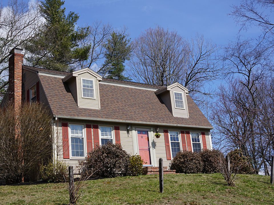 300 Pine Hill Hollis NH 