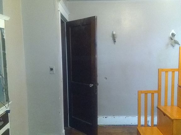 4th image of 3228 NE Madison Ave