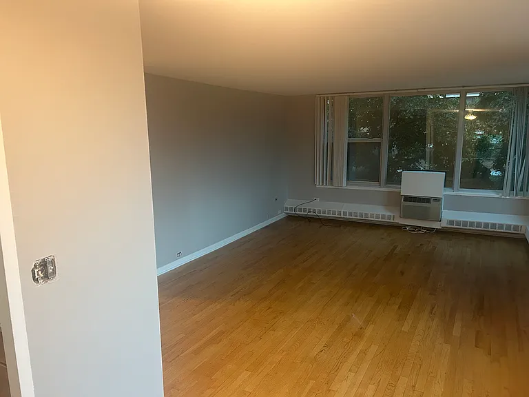 5649-50 N Sheridan Rd #2A — Photo 6