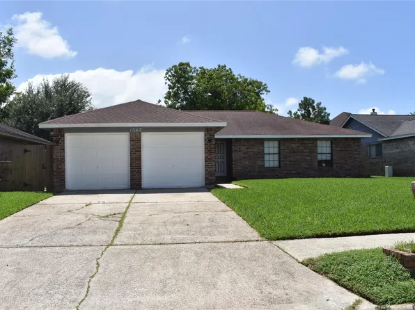 1347 Somercotes Ln, Channelview, TX 77530