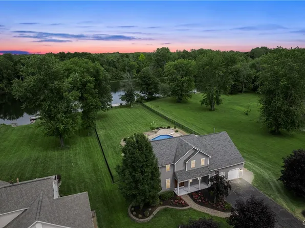 14 Oneida View Dr, Pennellville, NY 13132