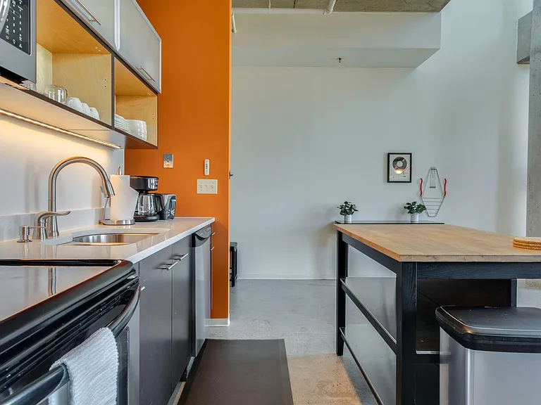2115 Yeaman Pl #403 — Photo 11