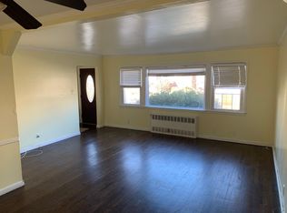 363 Cochran Pl APT 1, Valley Stream, NY 11581