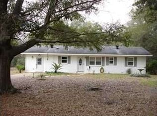 143 Bryan Ln, Defuniak Springs, FL 32435