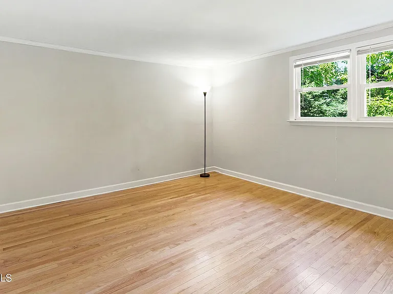 506 Woodland Rd — Photo 28