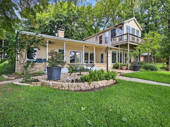 130 Camino Robles St, Gun Barrel City, TX 75156