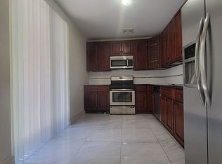 1252 E 19th St APT 2B, Brooklyn, NY 11230