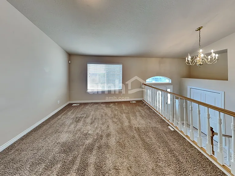 2187 Dakota Ave — Photo 5